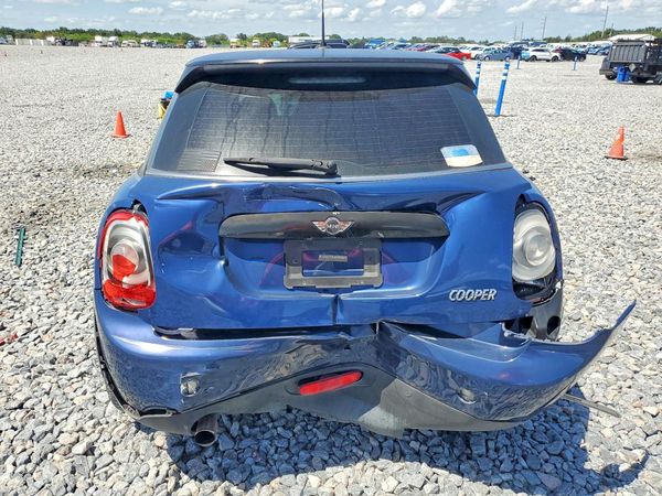 2017 MINI COOPER