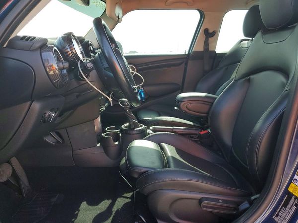 2017 MINI COOPER