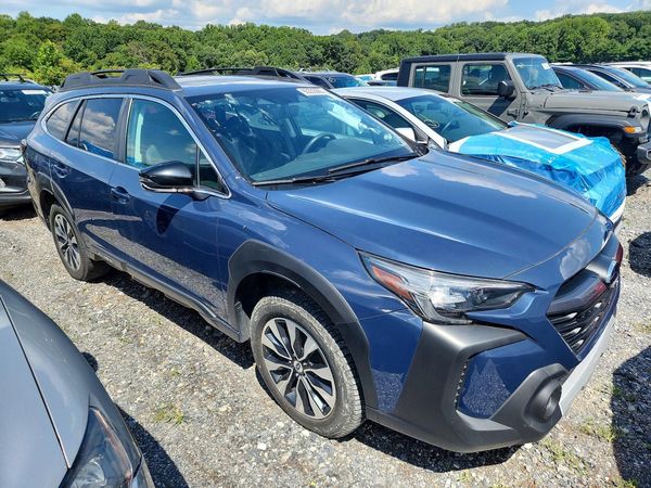 2023 SUBARU OUTBACK Limited