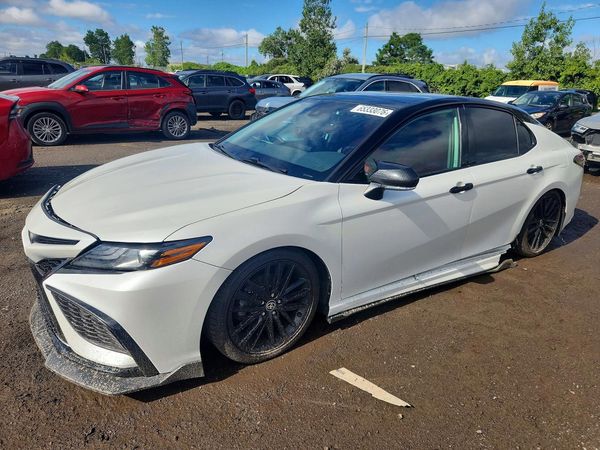 2022 TOYOTA CAMRY XSE