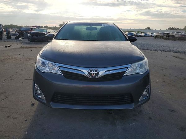 2013 TOYOTA CAMRY