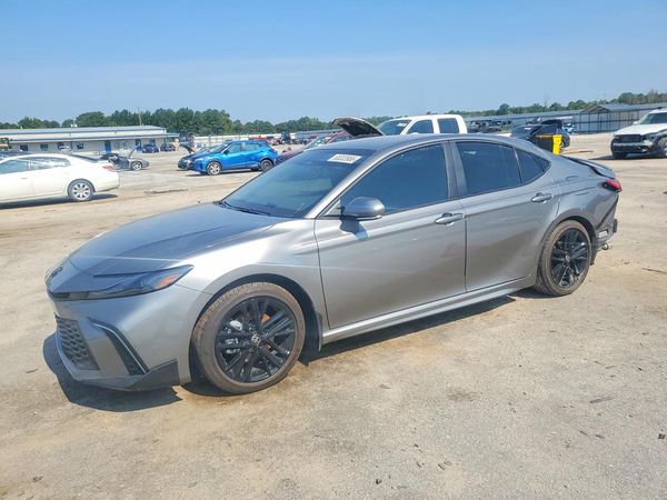 2026 TOYOTA CAMRY