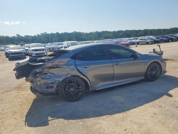 2026 TOYOTA CAMRY
