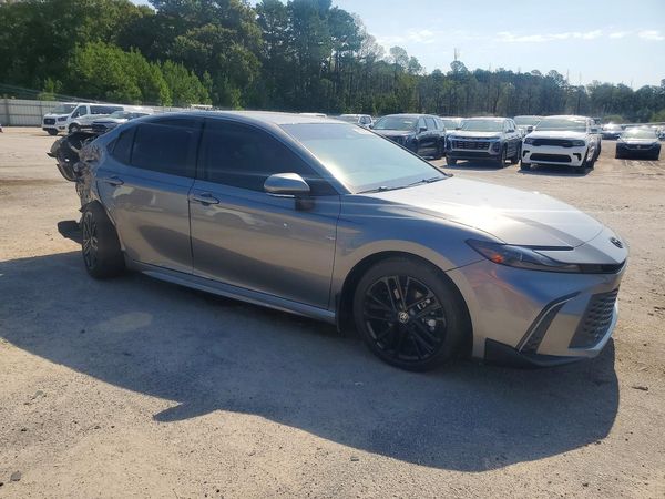 2026 TOYOTA CAMRY
