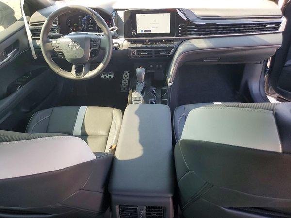 2026 TOYOTA CAMRY