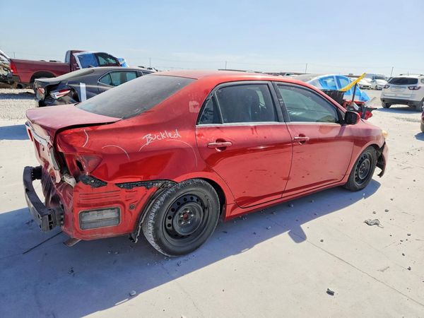 2013 TOYOTA COROLLA