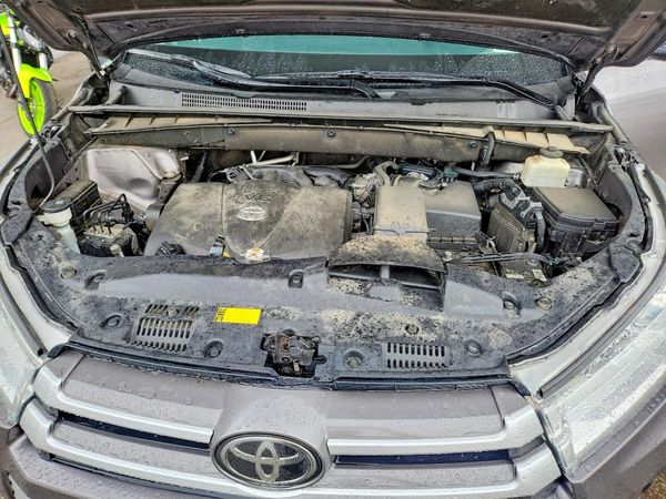 2018 TOYOTA HIGHLANDER LE/LE Plus
