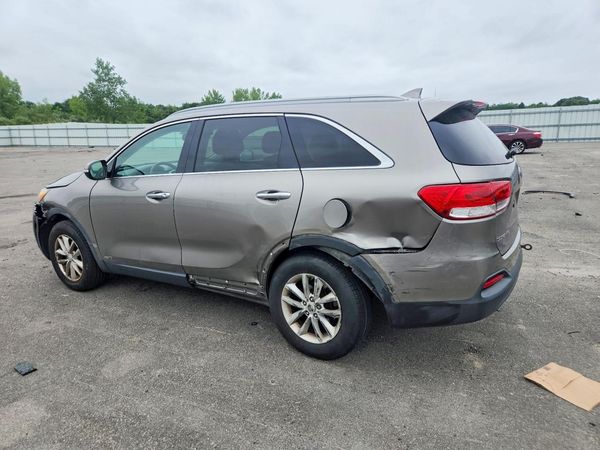 2016 KIA SORENTO L / LX
