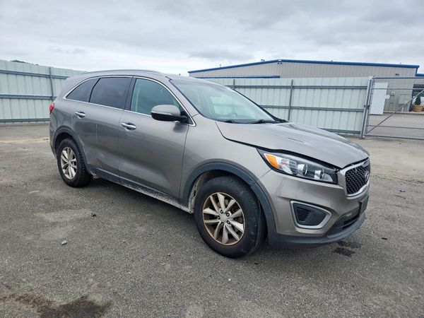 2016 KIA SORENTO L / LX