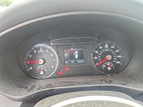 2016 KIA SORENTO L / LX