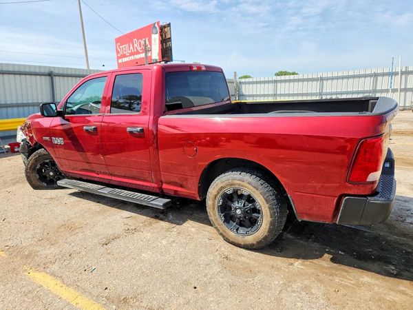 2014 RAM 1500 ST QUAD CAB 4X4