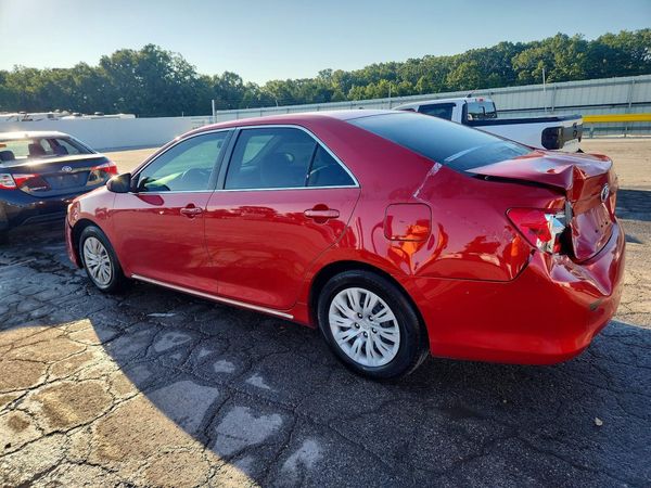 2012 TOYOTA CAMRY