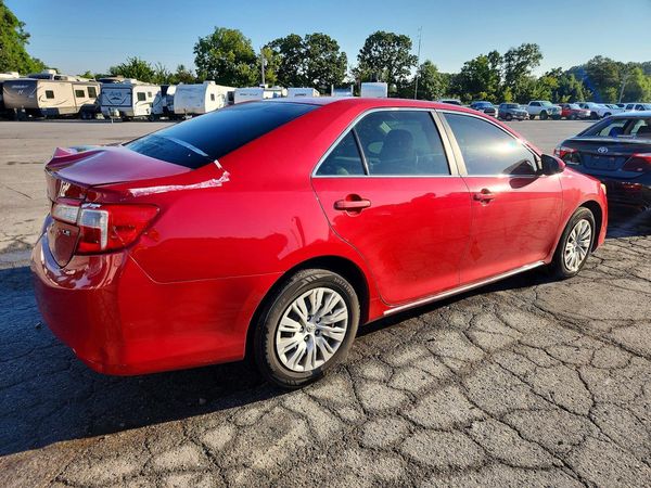 2012 TOYOTA CAMRY