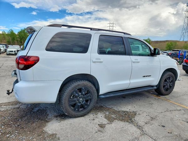 2018 TOYOTA SEQUOIA SR5/TRD Sport