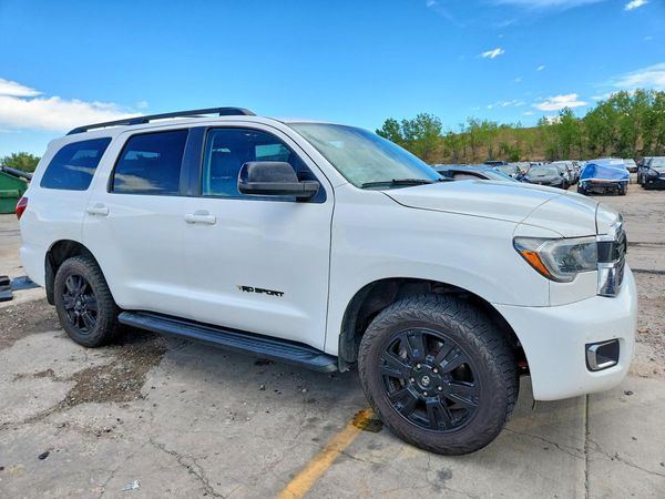 2018 TOYOTA SEQUOIA SR5/TRD Sport