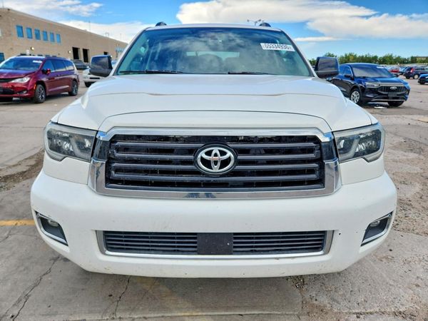 2018 TOYOTA SEQUOIA SR5/TRD Sport