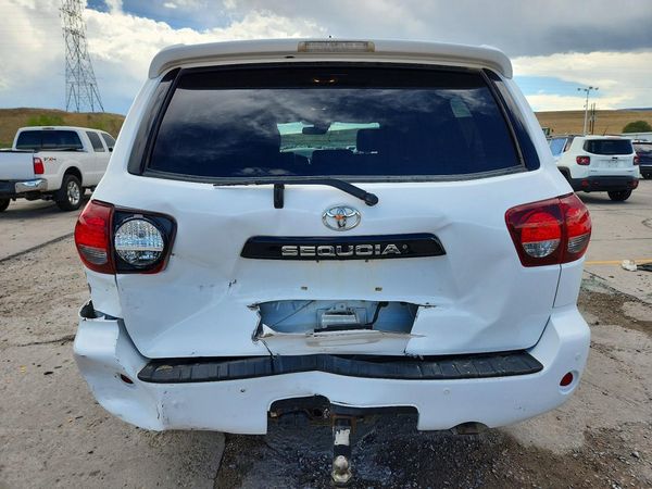 2018 TOYOTA SEQUOIA SR5/TRD Sport