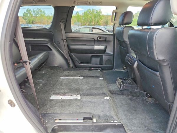 2018 TOYOTA SEQUOIA SR5/TRD Sport