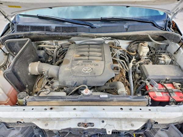 2018 TOYOTA SEQUOIA SR5/TRD Sport