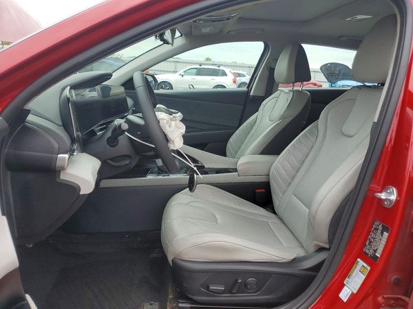 2025 HYUNDAI ELANTRA