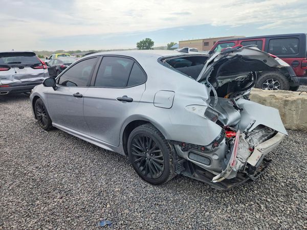2020 TOYOTA CAMRY