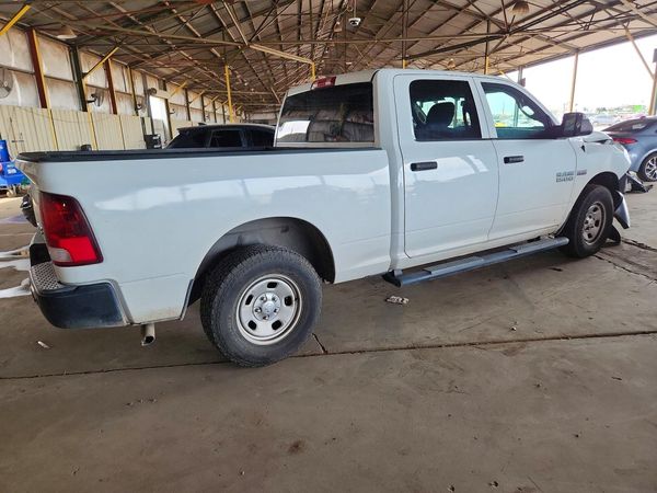 2018 RAM 1500 ST