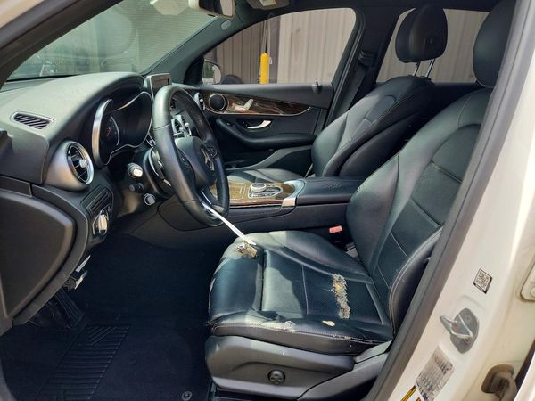 2018 MERCEDES-BENZ GLC GLC300 — DENT