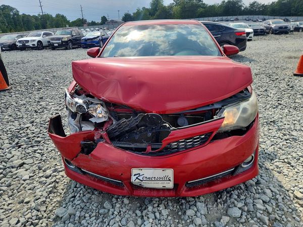 2012 TOYOTA CAMRY