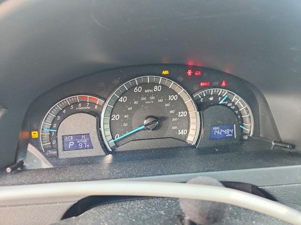 2012 TOYOTA CAMRY
