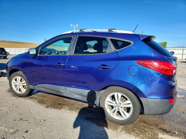 2012 HYUNDAI TUCSON GLS