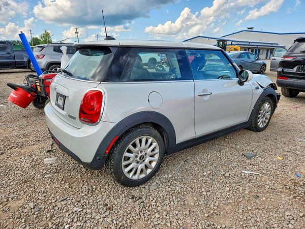 2015 MINI COOPER