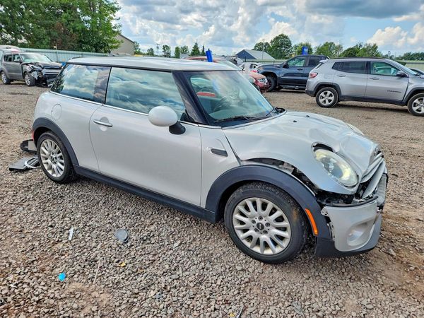 2015 MINI COOPER