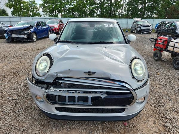 2015 MINI COOPER