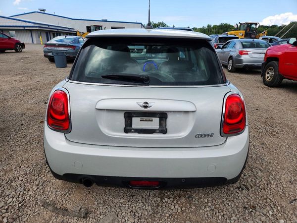 2015 MINI COOPER