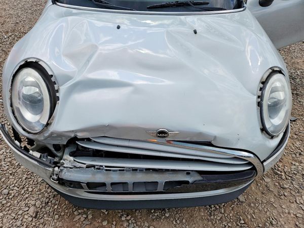 2015 MINI COOPER