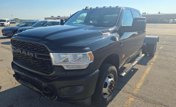 2023 RAM 3500 Crew Cab