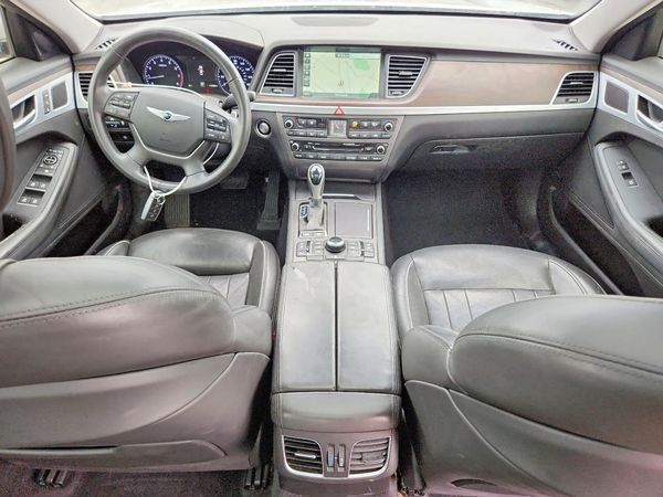 2017 GENESIS G80