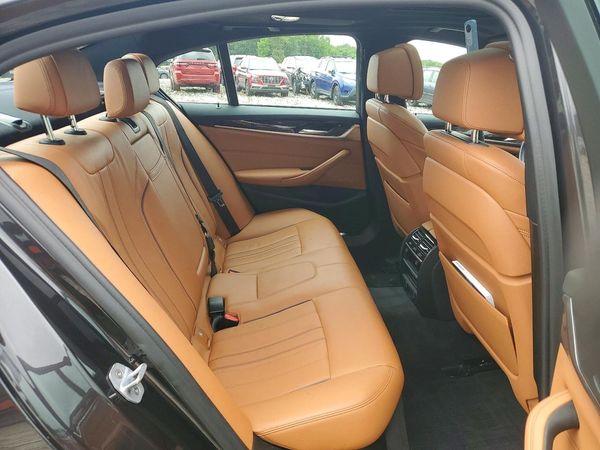 2019 BMW 530XE xDrive