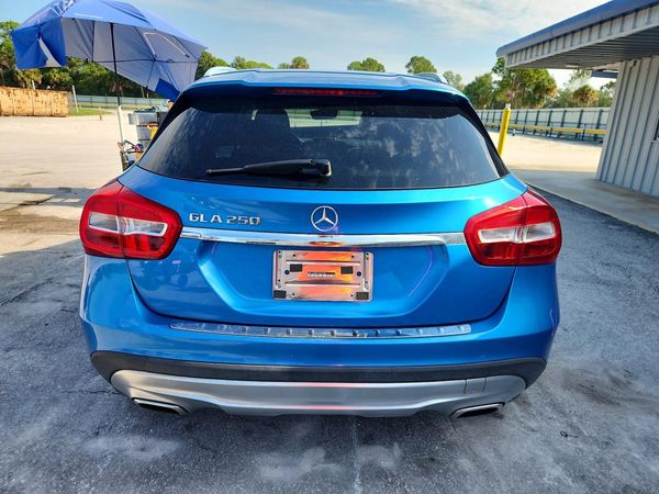 2015 MERCEDES-BENZ GLA GLA250