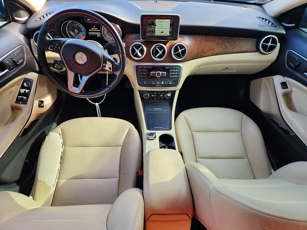 2015 MERCEDES-BENZ GLA GLA250