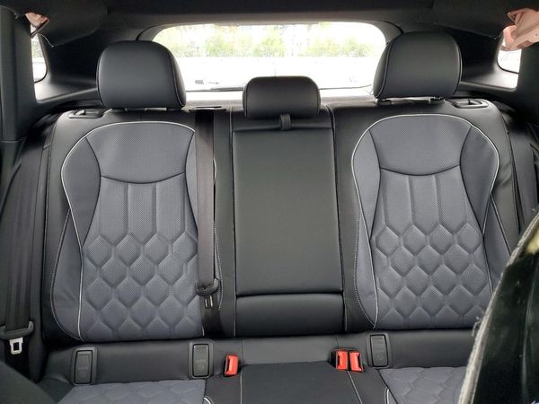 2026 VOLKSWAGEN TIGUAN 4Motion SEL R-Line — SUVN