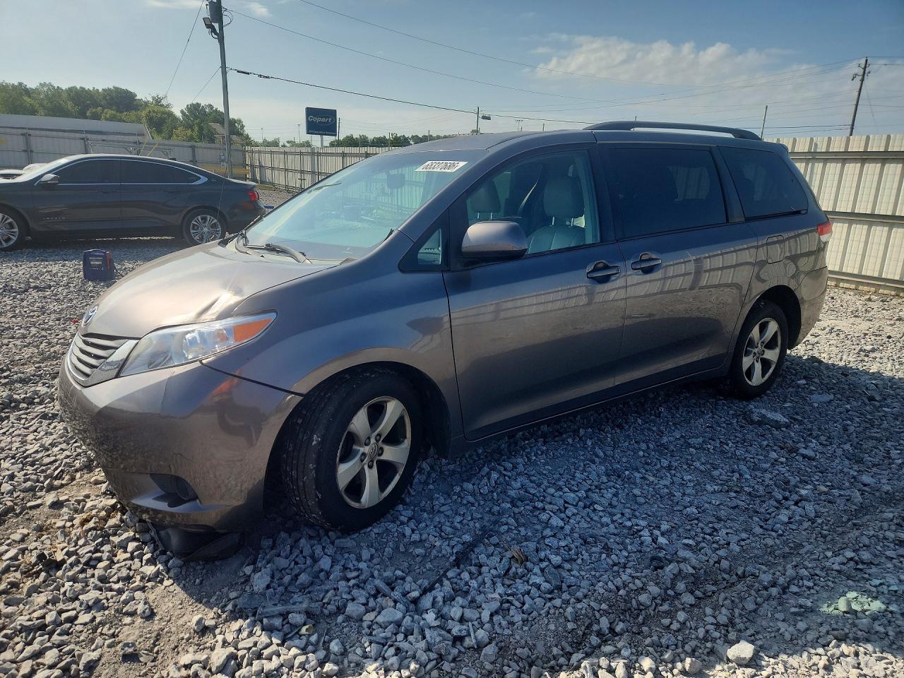 2014 TOYOTA SIENNA