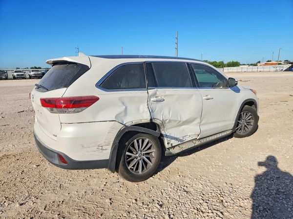 2017 TOYOTA HIGHLANDER SE/XLE