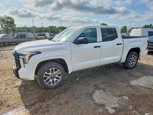 2023 TOYOTA TUNDRA