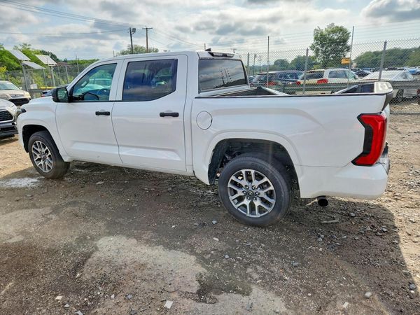 2023 TOYOTA TUNDRA