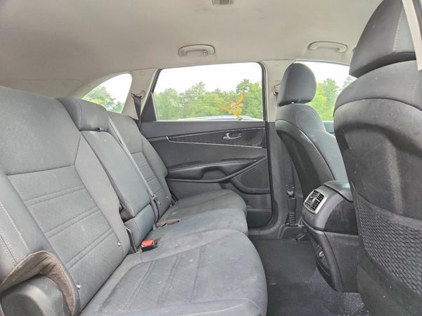 2019 KIA SORENTO L, LX, S