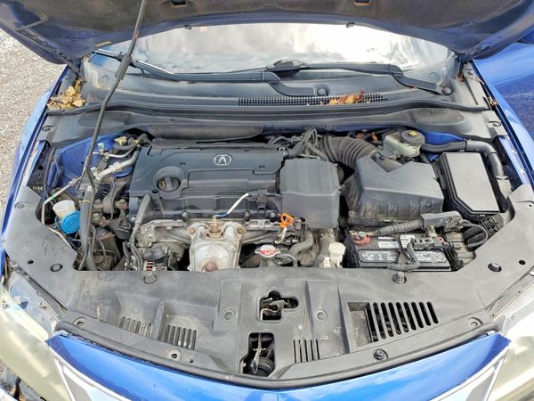 2016 ACURA ILX Base/Acura Watch Plus — Engine bay