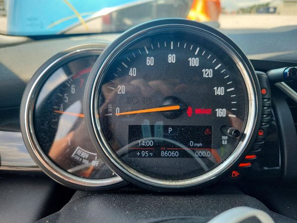 2016 MINI COOPER