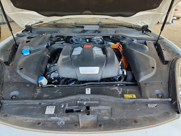 2016 PORSCHE CAYENNE E-Hybrid