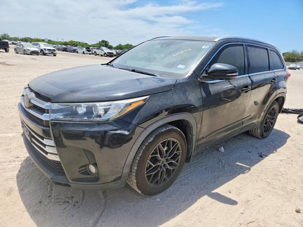 2017 TOYOTA HIGHLANDER